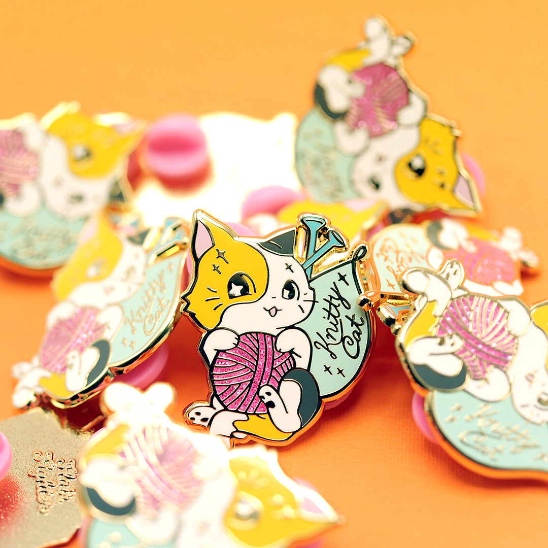 Knitty Calico Cat Enamel Pin Brooches & Lapel Pins Flair Fighter   