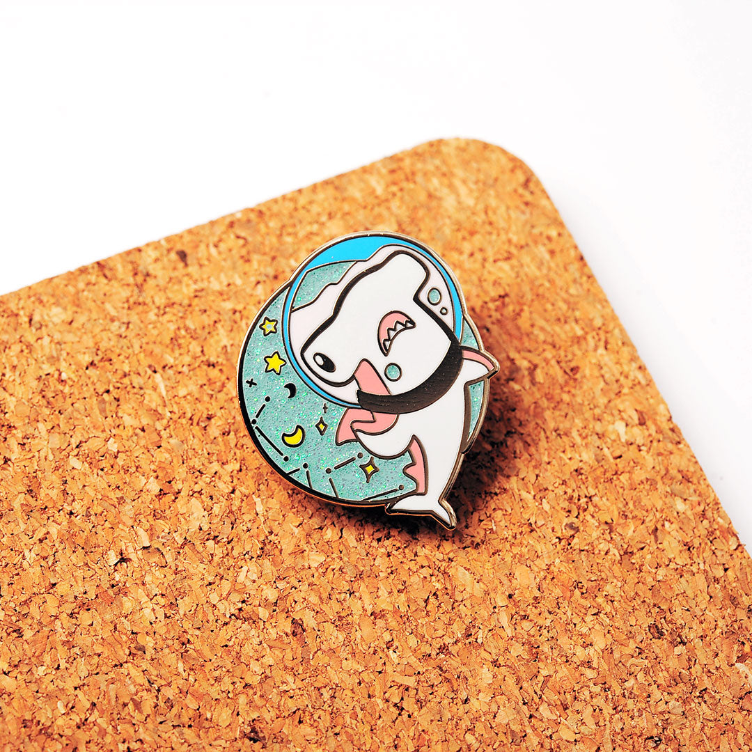 Hammerhead Space Shark Enamel Pin Brooches & Lapel Pins Flair Fighter   