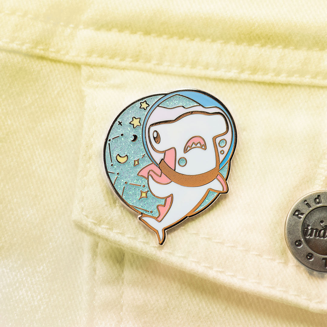 Hammerhead Space Shark Enamel Pin Brooches & Lapel Pins Flair Fighter   